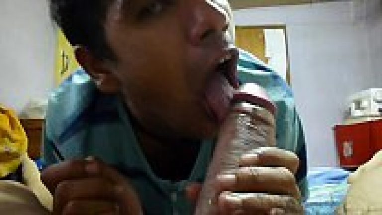 DPS Delhi school Indian gay student sucking dick in hostel