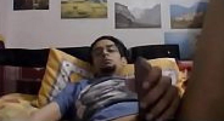 Kashmiri Muslim Indian desi gay jerk big lund at webcam
